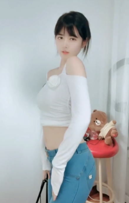 惹火快手韩小饭私密舞2部1.69G合集太喷血了
