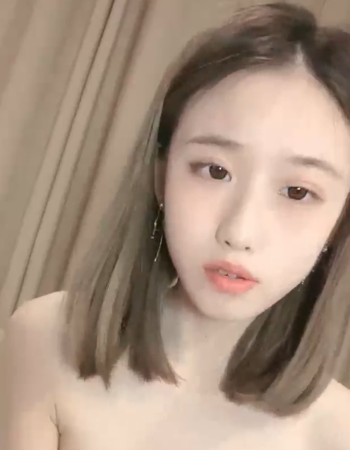 82G私藏18岁东北初恋妹子142部自拍合集嫩到骨头里