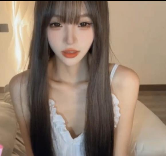 私密云盘Andy_coco校花私拍合集20v16.4g娇嫩多汁
