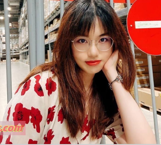 反差婊砸生活乱来视图合集爱奇艺21套4.41G爆款